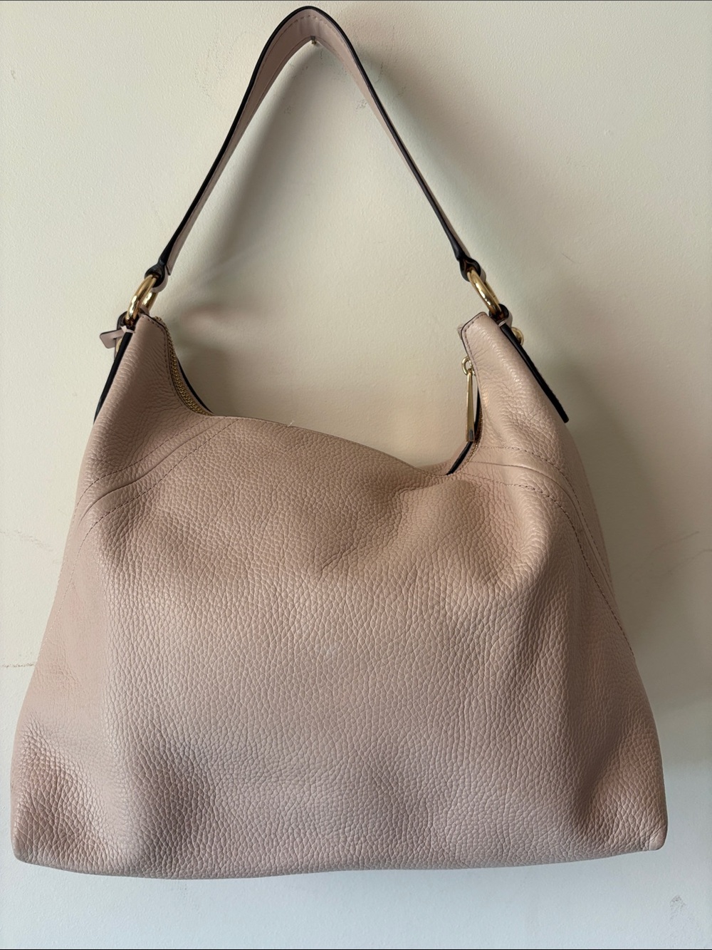Michael Kors Pale Blush Leather Hobo Bag with Gold Hardware - Picture 2 of 8